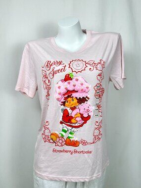 Strawberry Shortcake Graphic Tee Shirt Womens M L Pink Berry Sweet Graphic Top